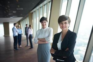 groupe de gens d'affaires, femmes en tant que chefs d'équipe photo