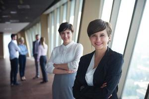 groupe de gens d'affaires, femmes en tant que chefs d'équipe photo