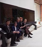 groupe de gens d'affaires au bureau photo