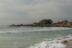 vue sur le paysage de la côte de la mer photo