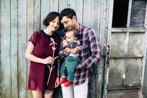 portrait de famille en plein air photo