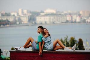 portrait de couple en plein air photo