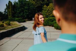 portrait de couple en plein air photo