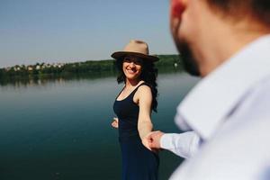 portrait de couple en plein air photo