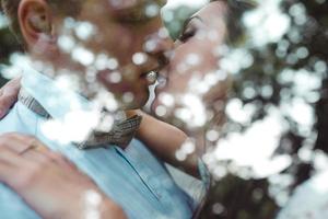 portrait de couple en plein air photo