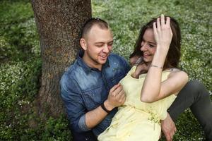 portrait de couple en plein air photo