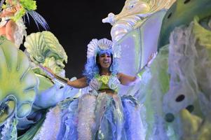 rio de janeiro, rj brésil - 09 février 2018 - défilé de l'école de samba à sambodromo. imperio da tijuca pendant le festival à la rue marques de sapucai photo