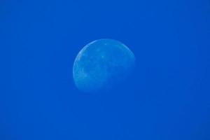lune au début du trimestre décroissant photo