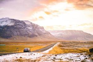 route 1 ou rocade, ou hringvegur, une route nationale qui fait le tour de l'islande et relie la plupart des régions habitées du pays photo