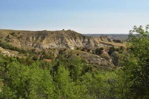 voir le bord des badlands dans le dakota du nord photo