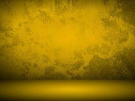 fond jaune abstrait pour les modèles de conception web et le studio de produits avec une couleur de dégradé lisse photo