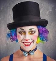 clown souriant et coloré