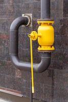 grand robinet à boisseau sphérique jaune pour gaz naturel avec levier long photo