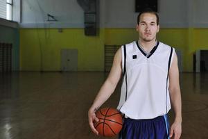 portrait d'homme de basket photo