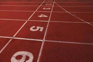 vue sur la piste d'athlétisme photo