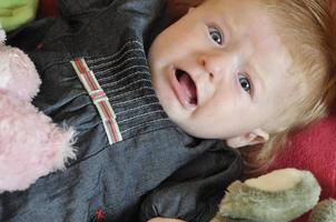 mignon petit bébé closeup portrait photo