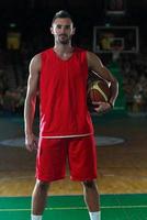 portrait de joueur de basket-ball photo