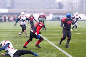 match d'entraînement des joueurs professionnels de football américain photo