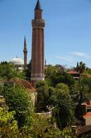 vue sur le centre-ville d'Antalya photo