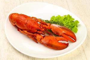 homard sur assiette photo