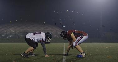 joueurs de football américain en action photo