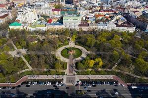 kiev. Ukraine. 18 avril 2019. monument taras shevchenko. vue aérienne. photo