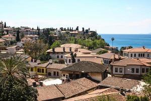 vue sur le centre-ville d'Antalya photo