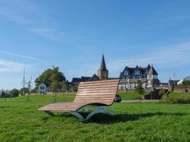 village de grieth au bord du rhin photo