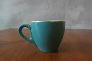tasse de café chaud le matin photo