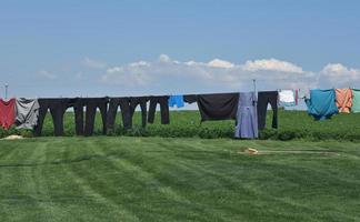 Blanchisserie traîner sur une corde à linge en Pennsylvanie photo