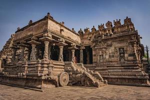 Le temple shri airavatesvara est un temple hindou situé à dharasuram, kumbakonam, tamil nadu. il a été construit par l'empereur chola rajaraja-2. le temple dédié à shiva. c'est un site du patrimoine mondial de l'unesco. photo