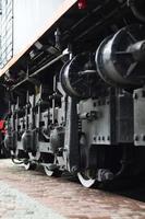 roues d'une locomotive moderne russe photo