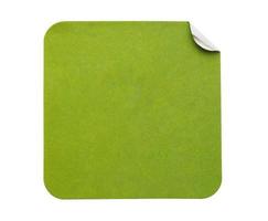 Étiquette autocollante en papier adhésif carré vert blanc isolé sur fond blanc photo