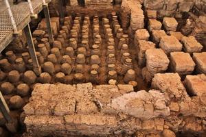 une vue sur la vieille ville romaine de beit shean en israël photo