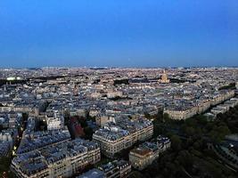 une vue panoramique sur paris en été photo