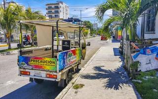 playa del carmen quintana roo mexique 2022 route de rue typique et paysage urbain de playa del carmen mexique. photo