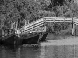 le village dutvh giethoorn photo