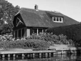 giethoorn aux pays-bas photo