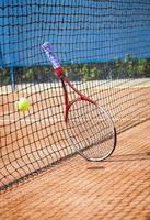 raquette de tennis, terre battue, tour wta, rolland garros photo