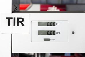 recharge de carburant, station-service, extraction de pétrole photo