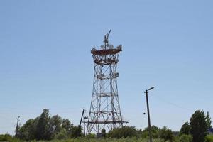 antennes satellites et répéteurs sur la tour photo