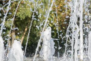 fontaine dans le parc macro photo