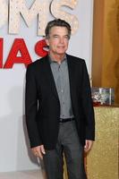 Los Angeles - 30 octobre - Peter Gallagher à la première de Noël d'une mauvaise mère au théâtre du village le 30 octobre 2017 à Westwood, Californie photo