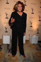 Los angeles - jan 20 - diahann carroll arrive au 20e gala annuel d'intronisation du comité atashall of fame à l'hôtel beverly hills le 20 janvier 2011 à beverly hills, ca photo