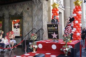 Los angeles - jan 22 minnie mouse, katy perry à la cérémonie des étoiles de minnie mouse sur le hollywood walk of fame le 22 janvier 2018 à hollywood, ca photo