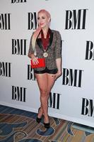 Los angeles - 12 mai - bonnie mckee au bmi pop music awards au beverly wilshire hotel le 12 mai 2015 à beverly hills, ca photo