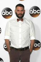 Los angeles - jan 14 - guillermo diaz à l'abc tca hiver 2015 à l'hôtel langham huntington le 14 janvier 2015 à pasadena, ca photo