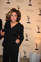 Los angeles - jan 20 - diahann carroll arrive au 20e gala annuel d'intronisation du comité atashall of fame à l'hôtel beverly hills le 20 janvier 2011 à beverly hills, ca photo