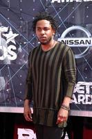 vlos angeles - jun 28 - kendrick lamar au bet awards 2015 - les arrivées au microsoft theatre le 28 juin 2015 à los angeles, ca photo