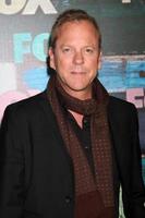 Los angeles, 23 juil - kiefer sutherland arrive à la fête d'été 2012 de fox tca à soho house le 23 juillet 2012 à west hollywood, ca photo